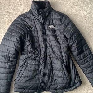 GIRLS’ REVERSIBLE NORTH FACE JACKET